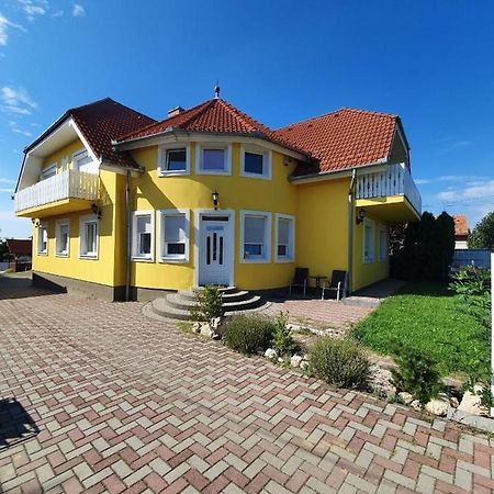 Arielle Panzio Hotel Zalaegerszeg Luaran gambar